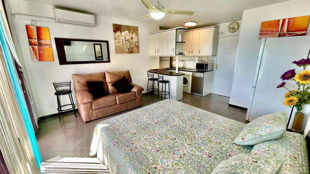 Appartement Bulto Carihuela à Torremolinos Extérieur photo